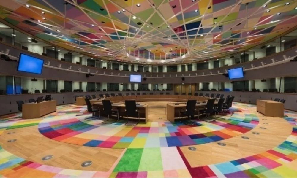 Συνεδριάζει το Ευρωπαϊκό Συμβούλιο: Προς επεξεργασία το σχέδιο για διαβατήρια εμβολιασμού